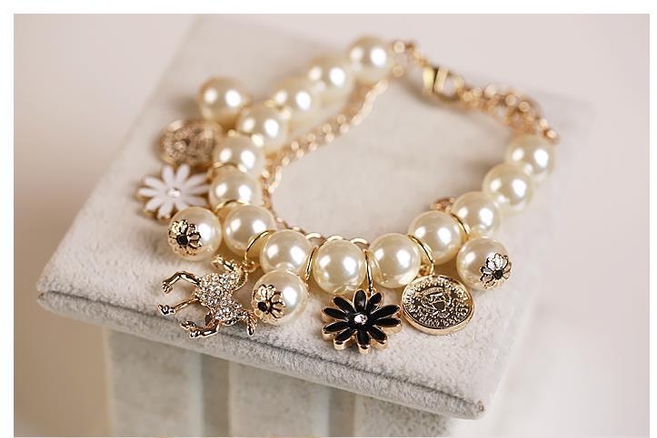 Pearl Flower Bracelet – Floral Pearl Jewelry for Women